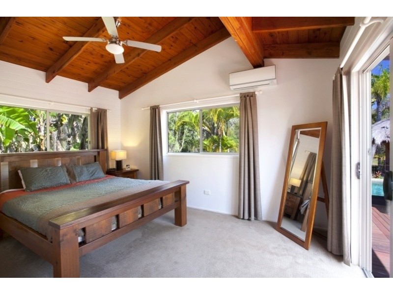 354 Lake Cooroibah Road, Cooroibah QLD 4565