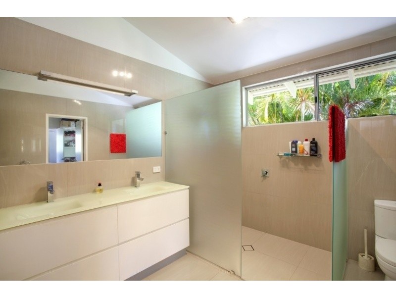 354 Lake Cooroibah Road, Cooroibah QLD 4565