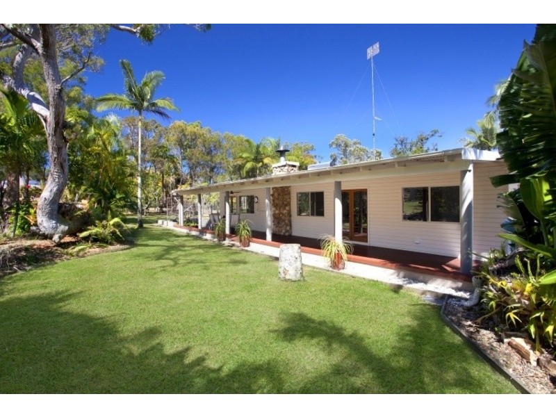 354 Lake Cooroibah Road, Cooroibah QLD 4565