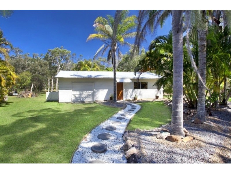 354 Lake Cooroibah Road, Cooroibah QLD 4565