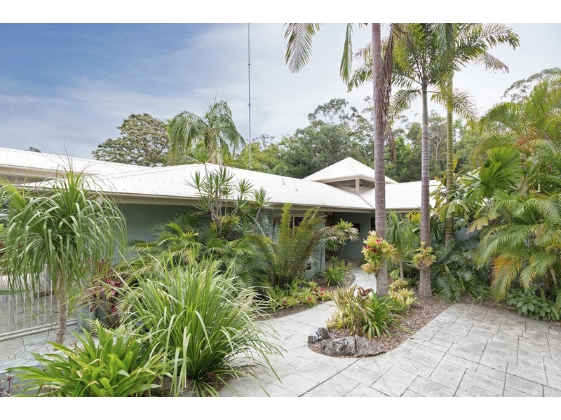 11 Griffith Avenue, Tewantin QLD 4565