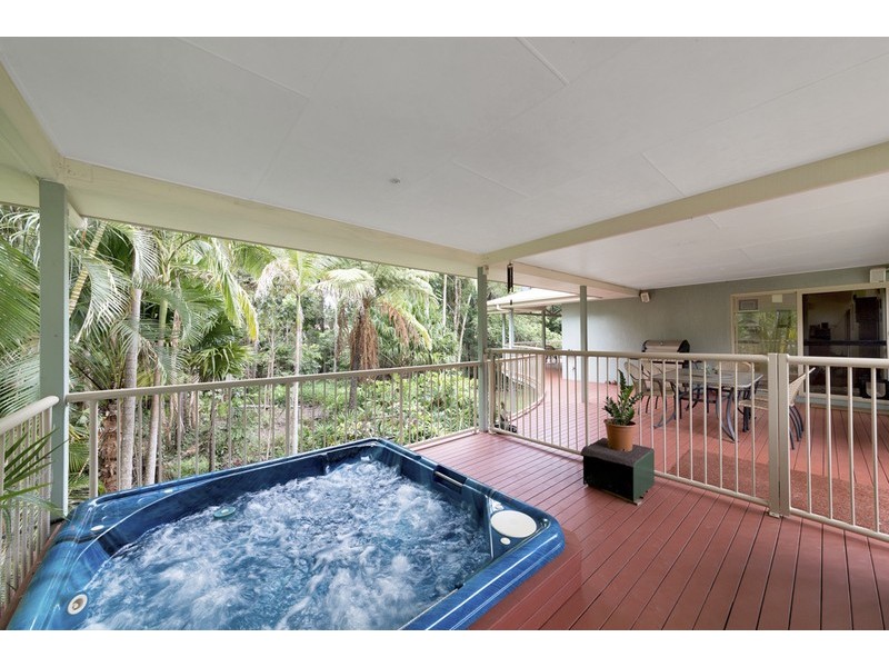 11 Griffith Avenue, Tewantin QLD 4565