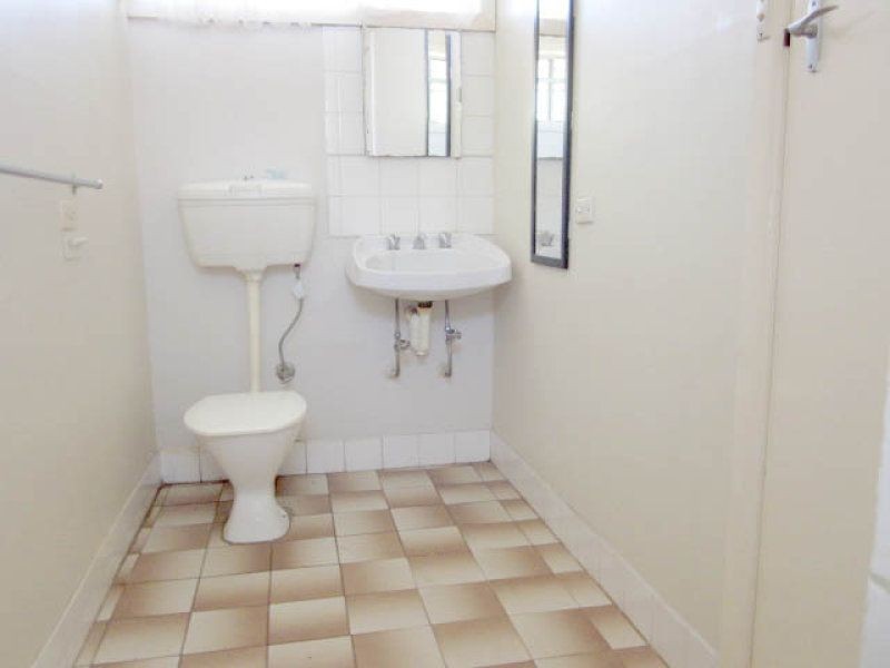 2/66 Brook Street, Oakleigh VIC 3166