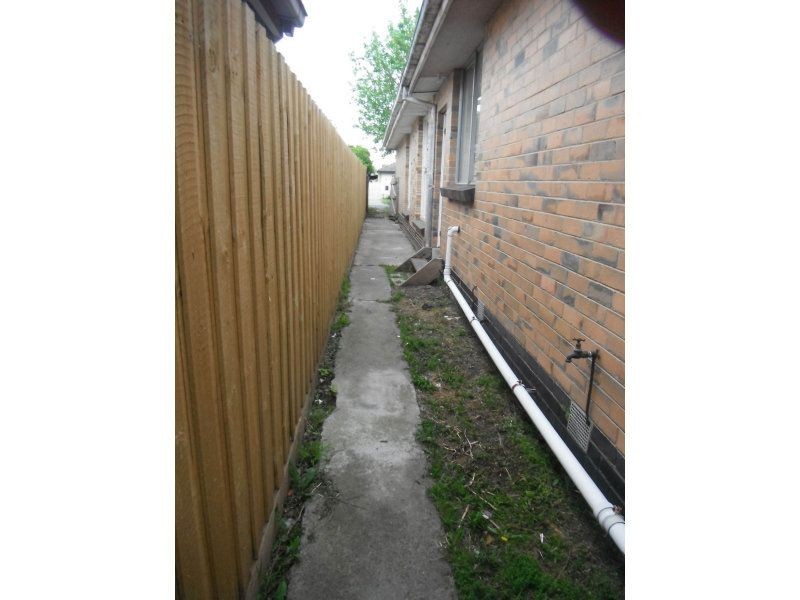 2/66 Brook Street, Oakleigh VIC 3166