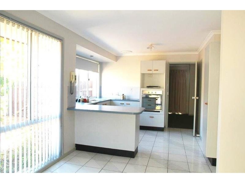 1 Northbrook St, Sinnamon Park QLD 4073