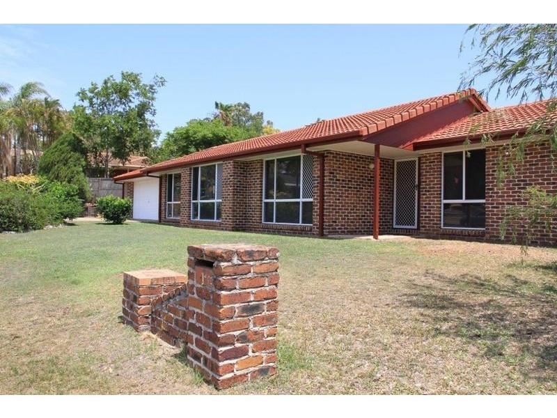 1 Northbrook St, Sinnamon Park QLD 4073