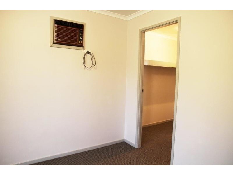 1 Northbrook St, Sinnamon Park QLD 4073