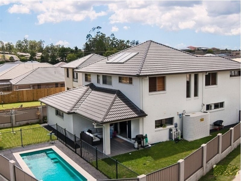 2 Lyrebird Crescent, Upper Kedron QLD 4055