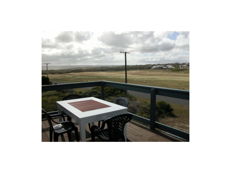 3 BOULT ST, Goolwa Beach SA 5214