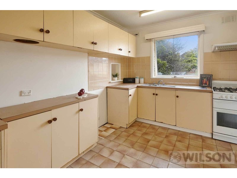 6 Lincoln Avenue, Glen Waverley VIC 3150