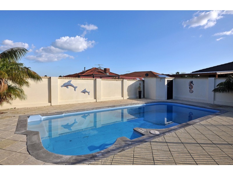71 Cristobal Cresent, Mindarie WA 6030