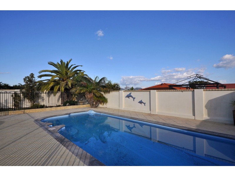 71 Cristobal Cresent, Mindarie WA 6030