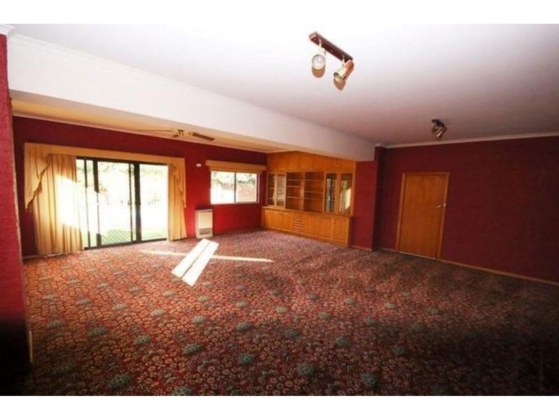 56  Lake Street,, Wendouree VIC 3355