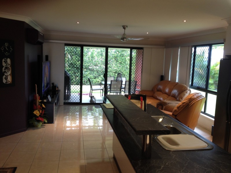 8 Lance Street, Bucasia QLD 4750