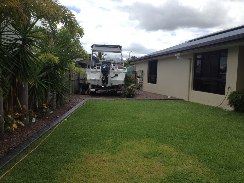 8 Lance Street, Bucasia QLD 4750