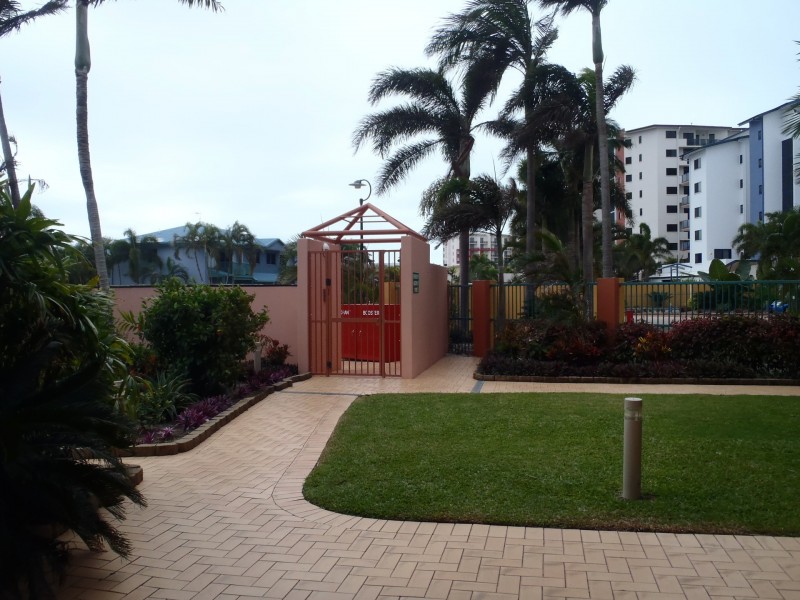 13/11 Megan Place, Mackay Harbour QLD 4740