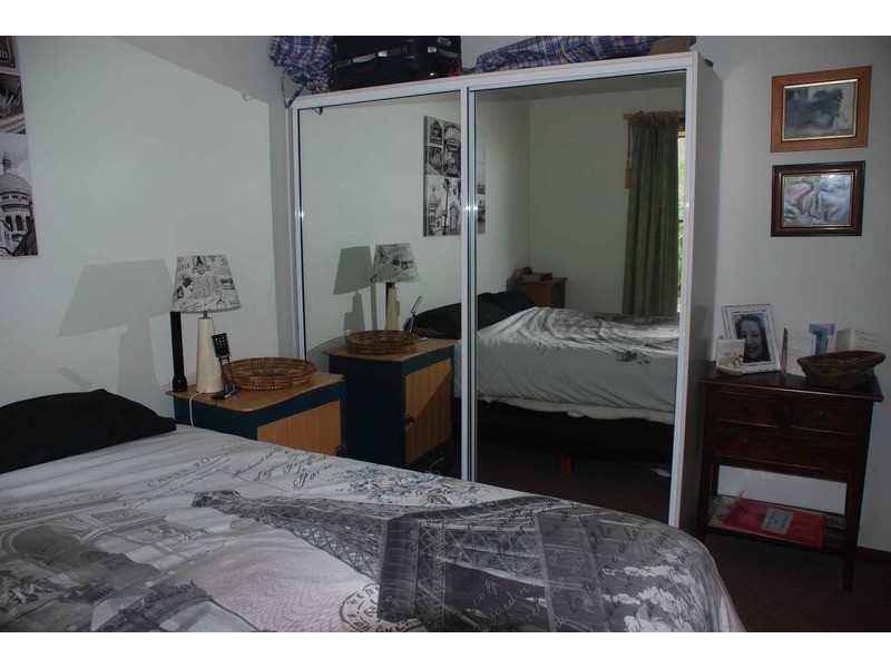 1706 Tamborine-Oxenford Rd, Eagle Heights QLD 4271