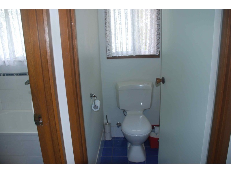 1706 Tamborine-Oxenford Rd, Eagle Heights QLD 4271