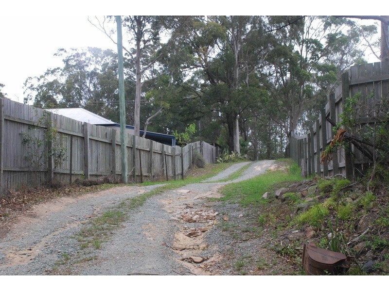 1706 Tamborine-Oxenford Rd, Eagle Heights QLD 4271