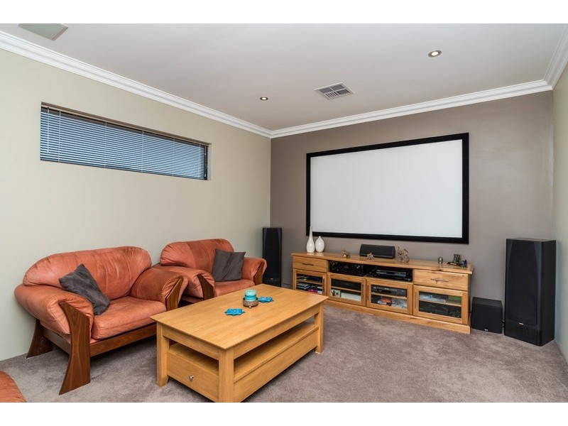 Champion Lakes WA 6111