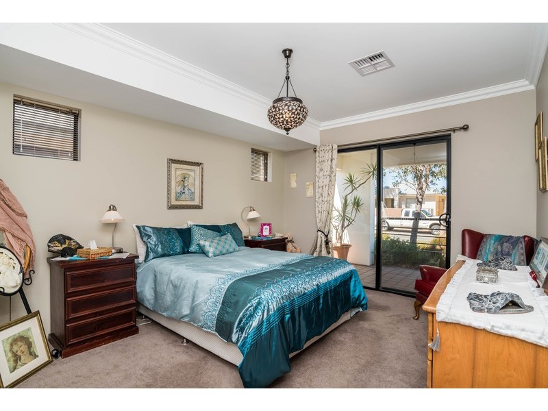 Champion Lakes WA 6111