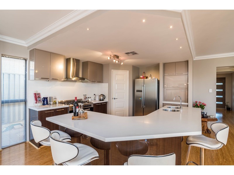 Champion Lakes WA 6111