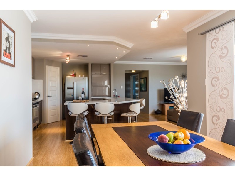 Champion Lakes WA 6111