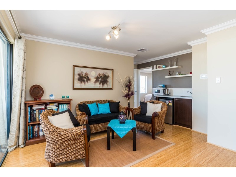 Champion Lakes WA 6111