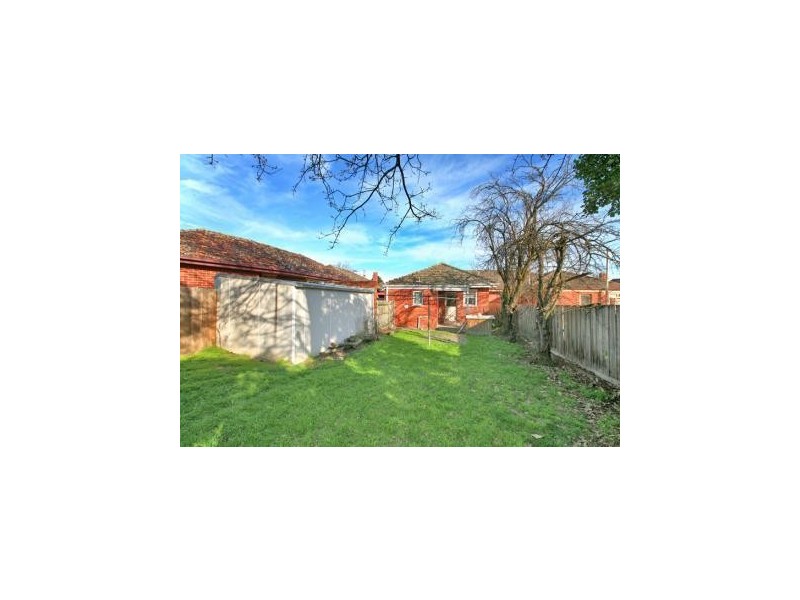 27 Bishop Street, Box Hill South VIC 3128