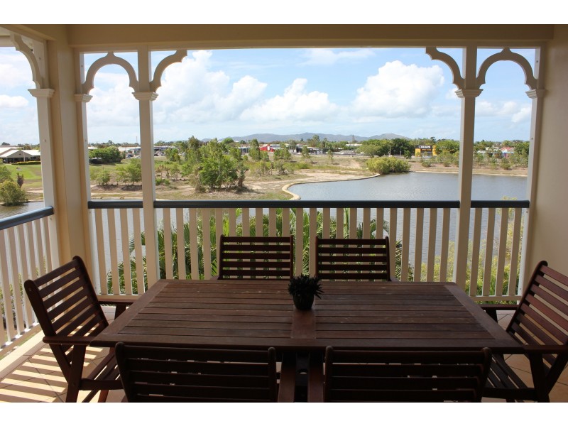 20/24-28 Martinez Avenue, West End QLD 4810