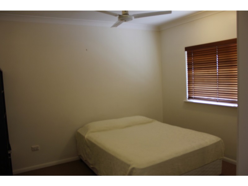 20/24-28 Martinez Avenue, West End QLD 4810