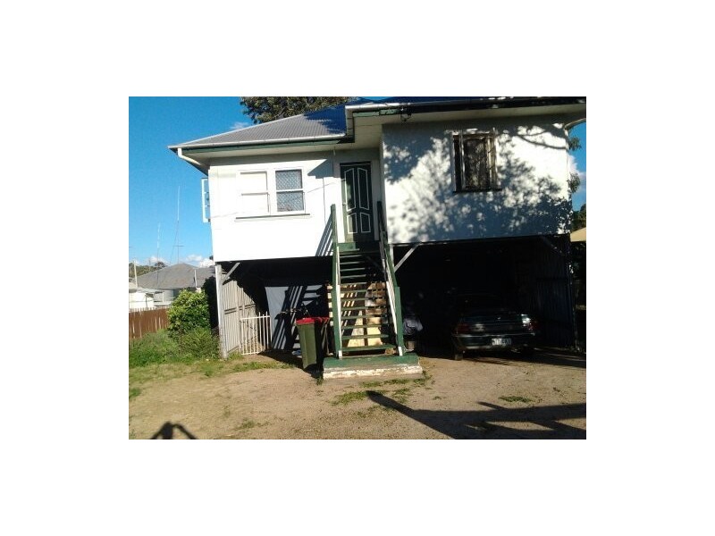 60 Gipps Street, East Nanango QLD 4615