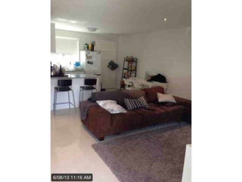 2/19 Leamington Street, Woolloongabba QLD 4102