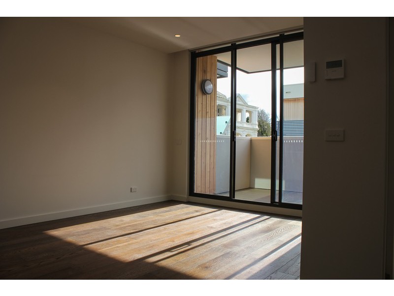 1.04/7 Somers Avenue, Malvern VIC 3144