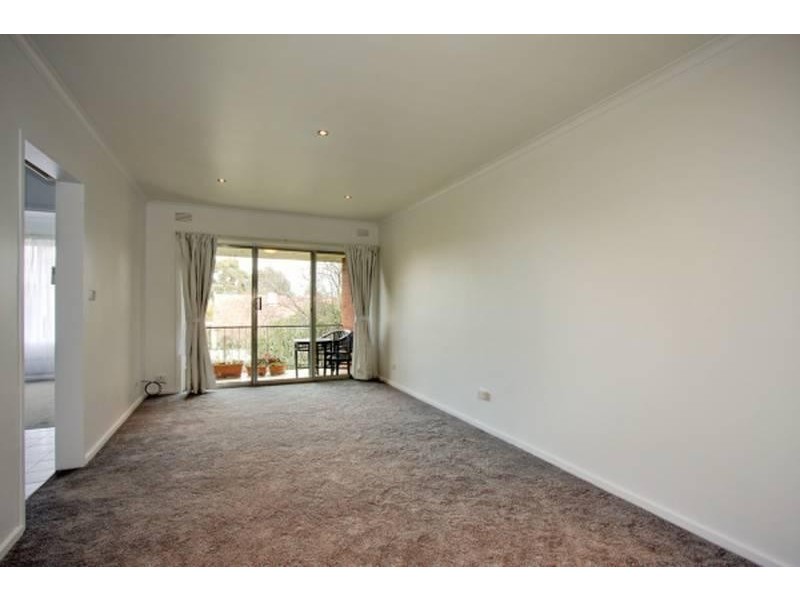 2/19 Bishop Street, Box Hill VIC 3128