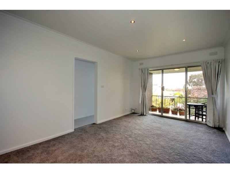 2/19 Bishop Street, Box Hill VIC 3128
