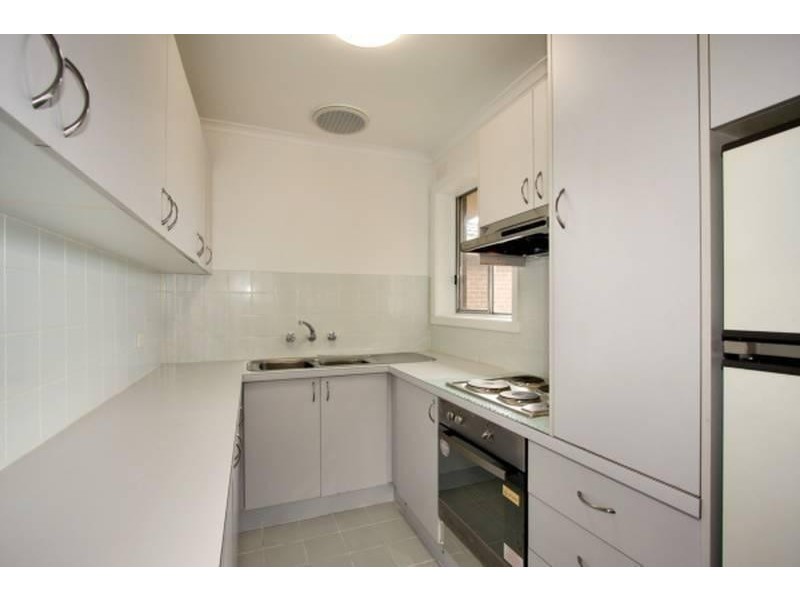 2/19 Bishop Street, Box Hill VIC 3128