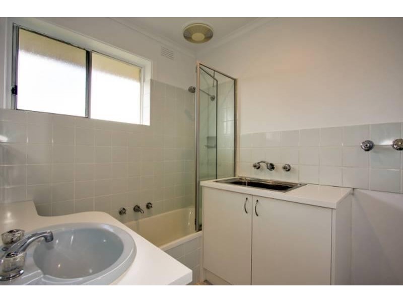2/19 Bishop Street, Box Hill VIC 3128