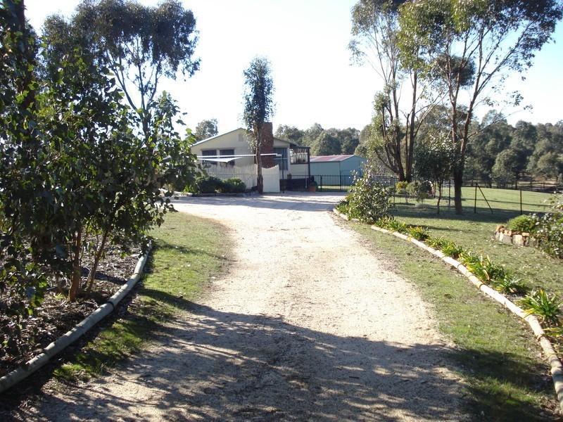 108 Wilson Road, Heathcote VIC 3523