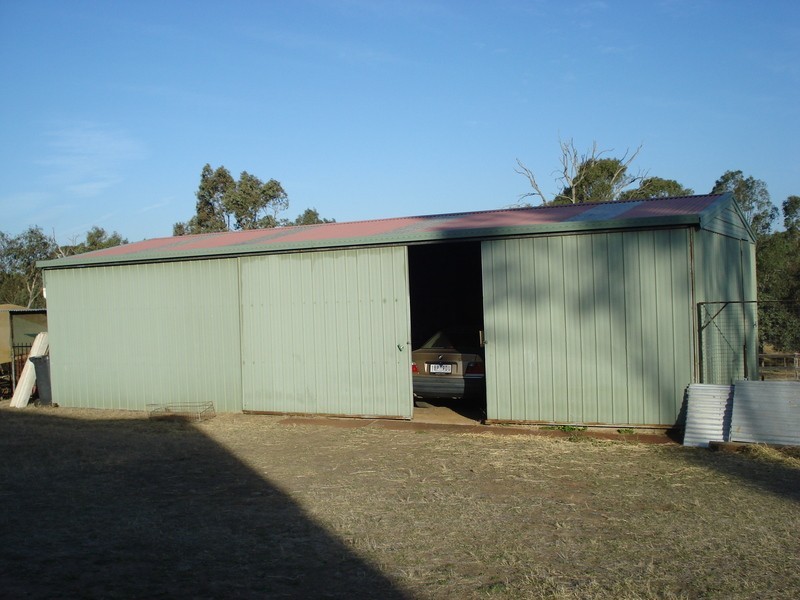 108 Wilson Road, Heathcote VIC 3523