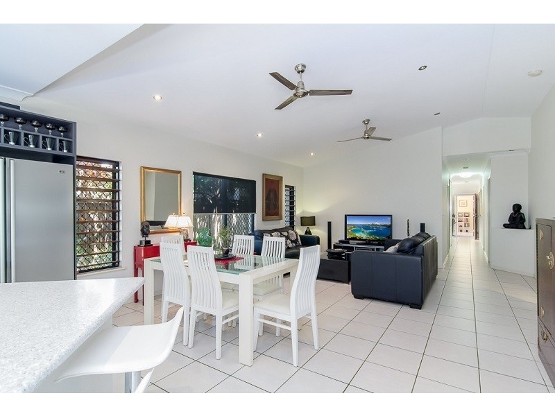 34 Seclusion Drive, Palm Cove QLD 4879