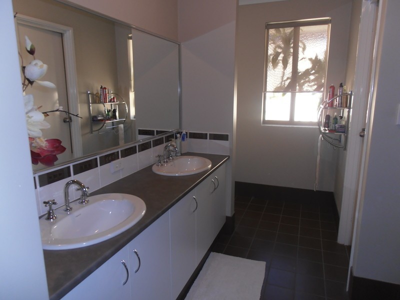 12 Honeydew Trail, Mandurah WA 6210