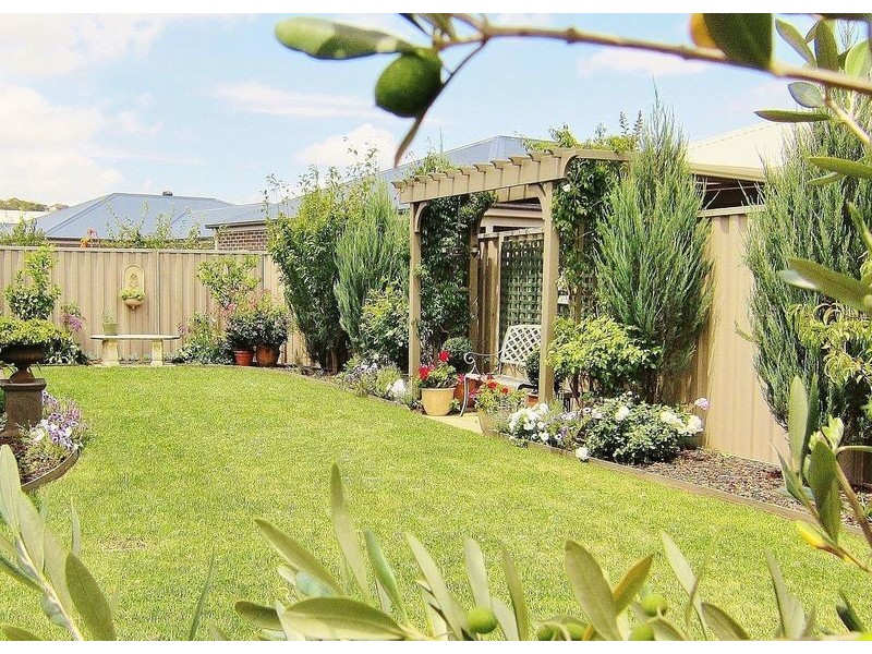 66/100 Toomuc Valley Road, Pakenham VIC 3810