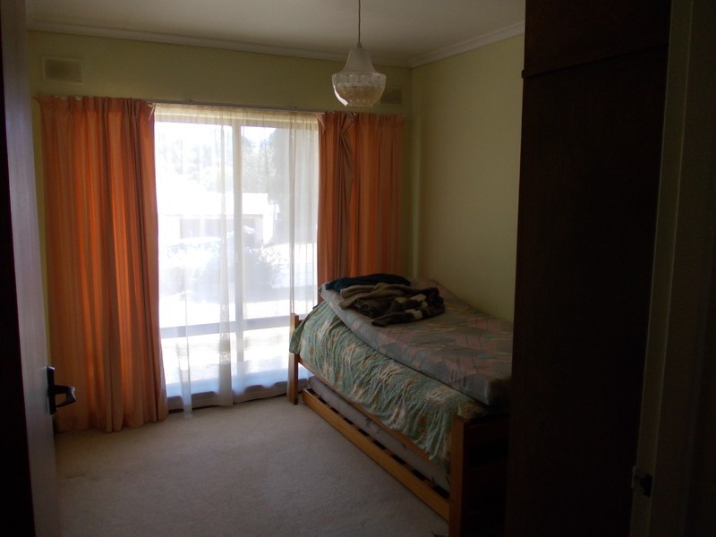 2 Radford St, Happy Valley SA 5159
