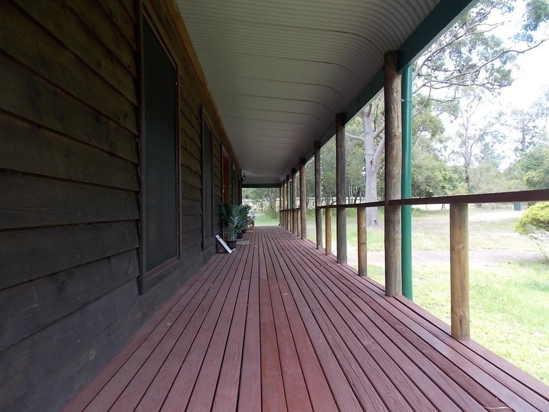 30 Summerland Road, Summerland Point NSW 2259