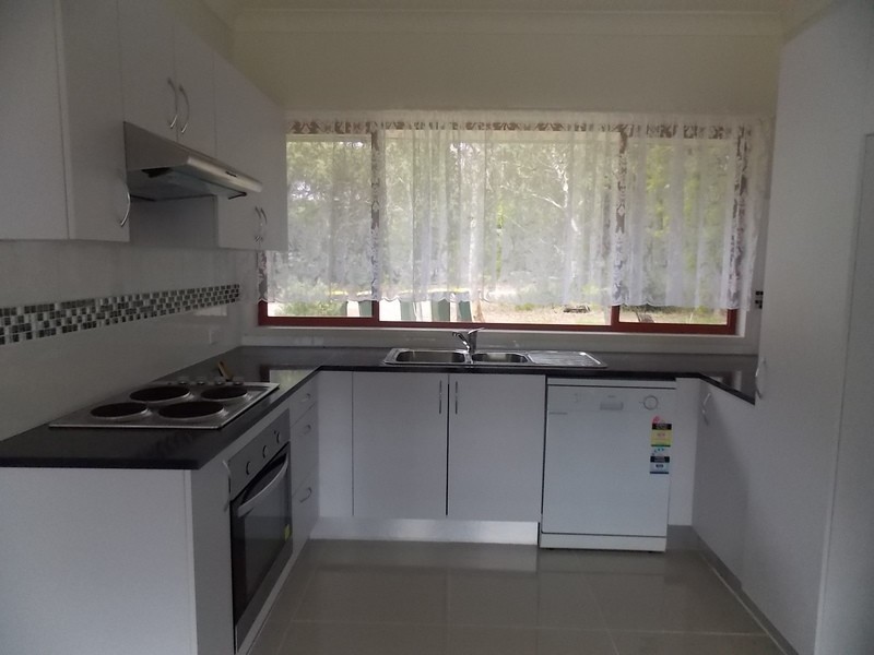 30 Summerland Road, Summerland Point NSW 2259