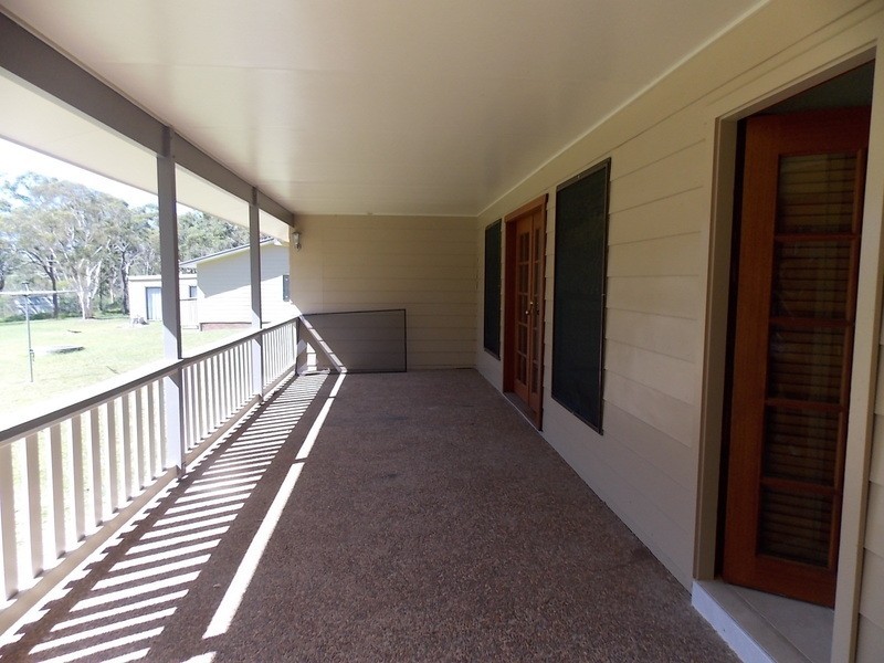 30 Summerland Road, Summerland Point NSW 2259
