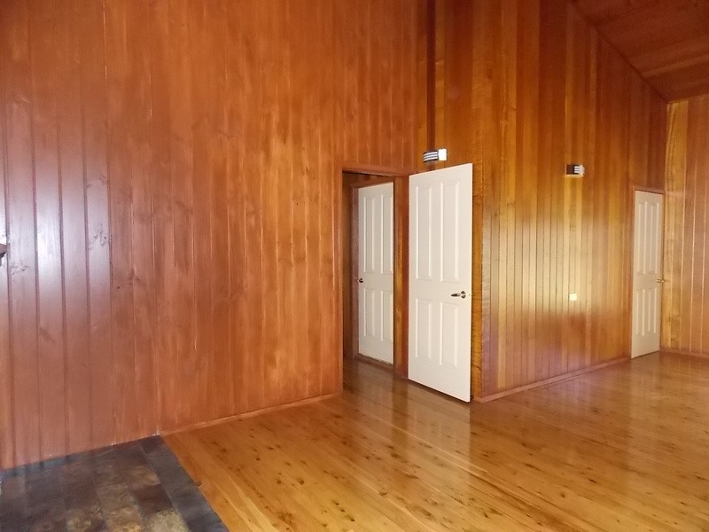 30 Summerland Road, Summerland Point NSW 2259