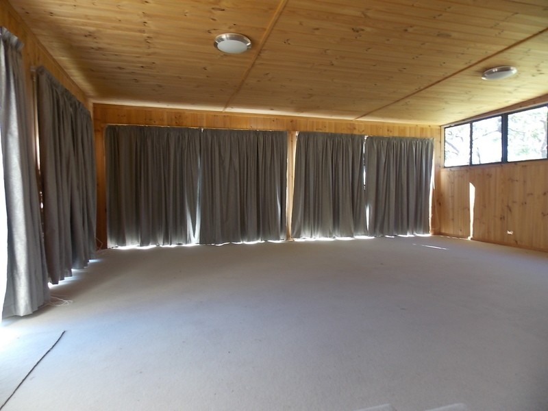 30 Summerland Road, Summerland Point NSW 2259