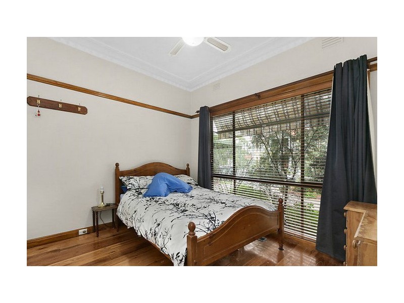 21 Lake Street, Reservoir VIC 3073